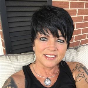 Meet your Posher, Sherry